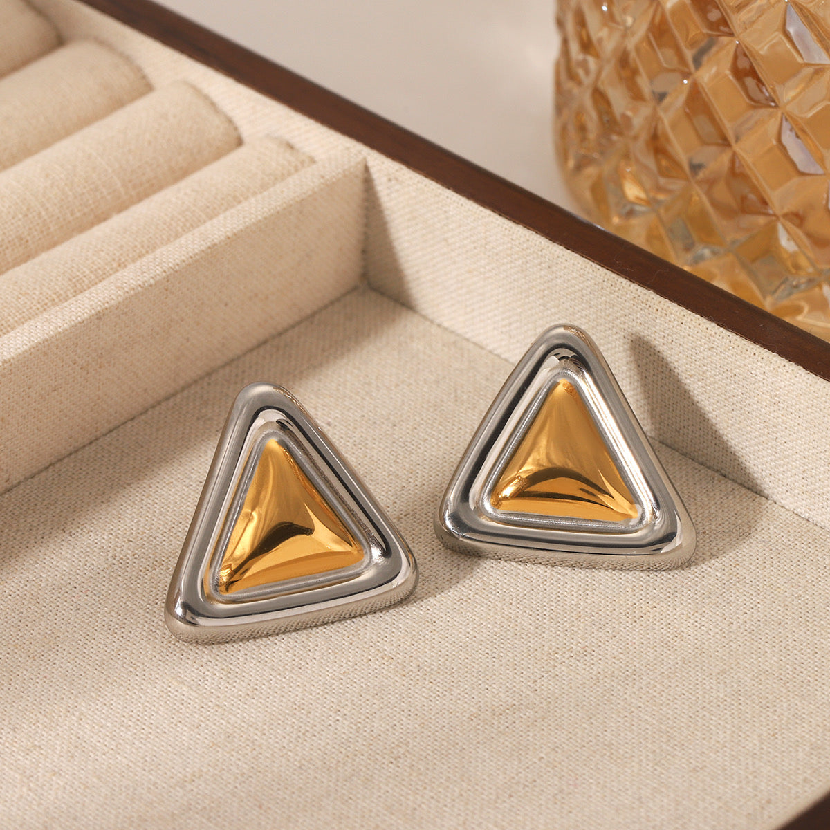 ARETES LAILA