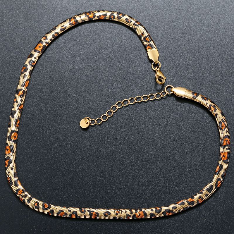 ANIMAL PRINT NECKLACE