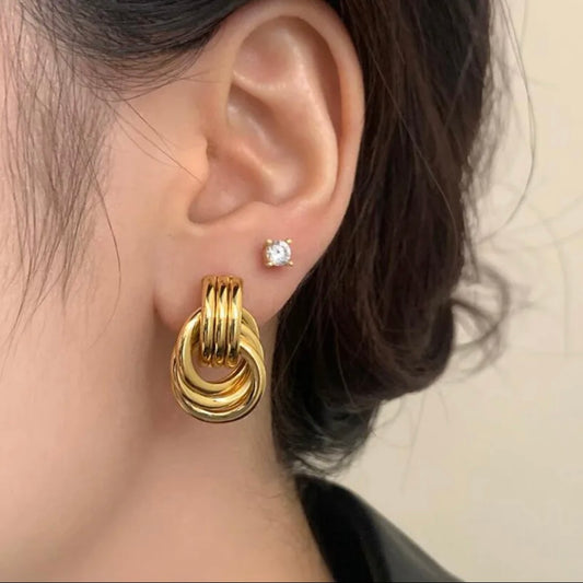 ARETES MIA