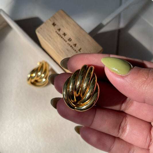 ARETES CALIA