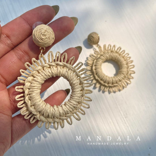 ARETES NAYARA